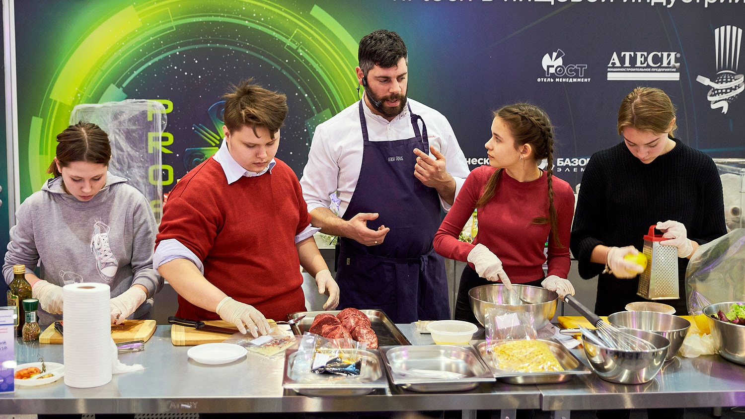 Представители ООО "Торгтехоборудование" приняли участие в фестивале "РобоФест-2018"